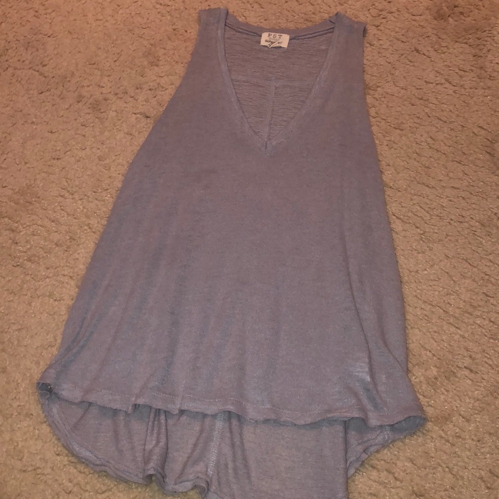 Gray tank